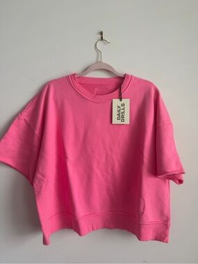 Daily Drills Cheeks Cropped Sleeve Crew